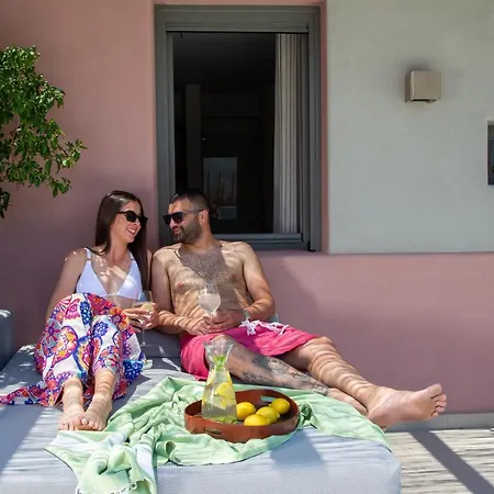 Terra Nera 3* ペリヴォラス