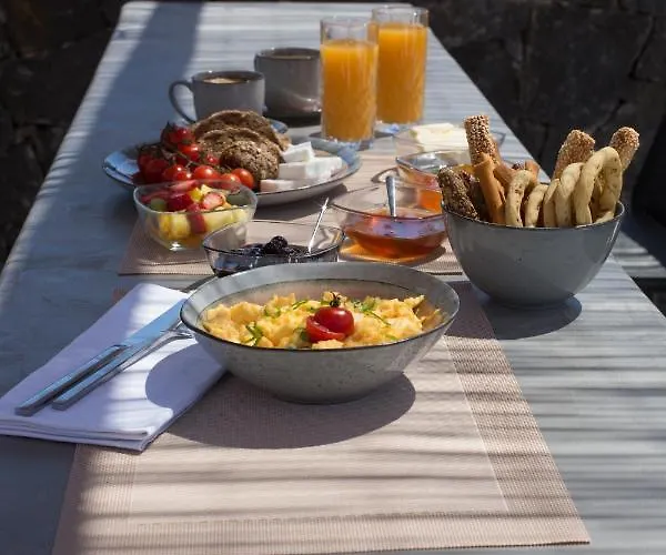 Terra Nera ホテル ペリヴォラス