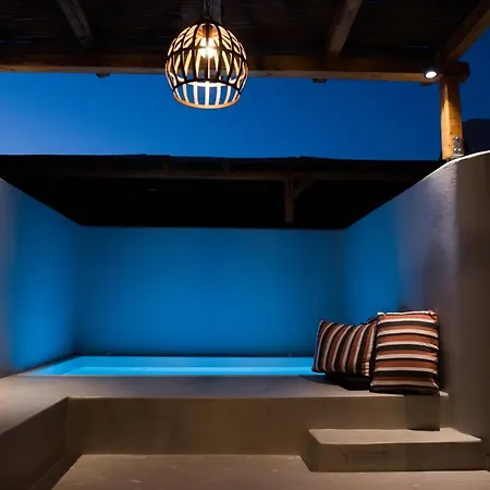 Hotel Terra Nera Perivolos (Santorini)