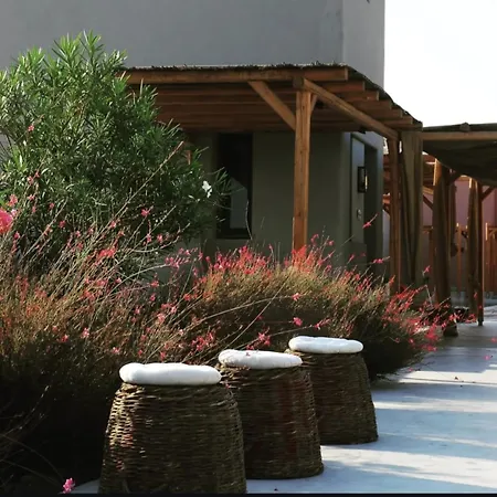 Terra Nera 3* Perivolos (Santorini)