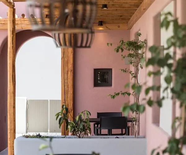 Terra Nera 3* Perivolos (Santorini)